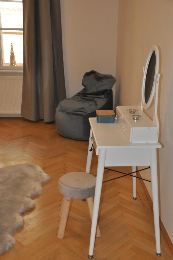 Wunderschone Altbauwohnung In Zentraler Lage Wien 외부 사진