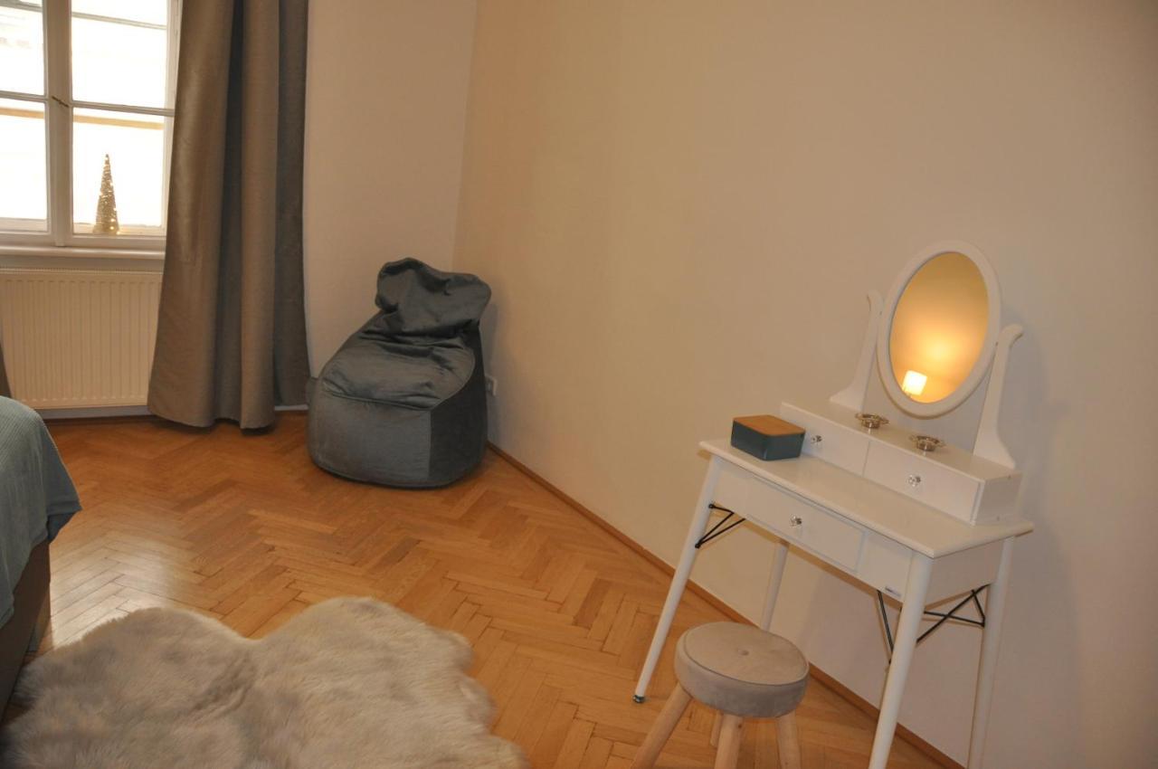 Wunderschone Altbauwohnung In Zentraler Lage Wien 외부 사진